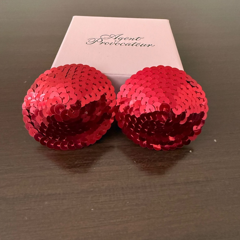 Agent provocateur nipple pasties smooth leather covered with sparking sequins!